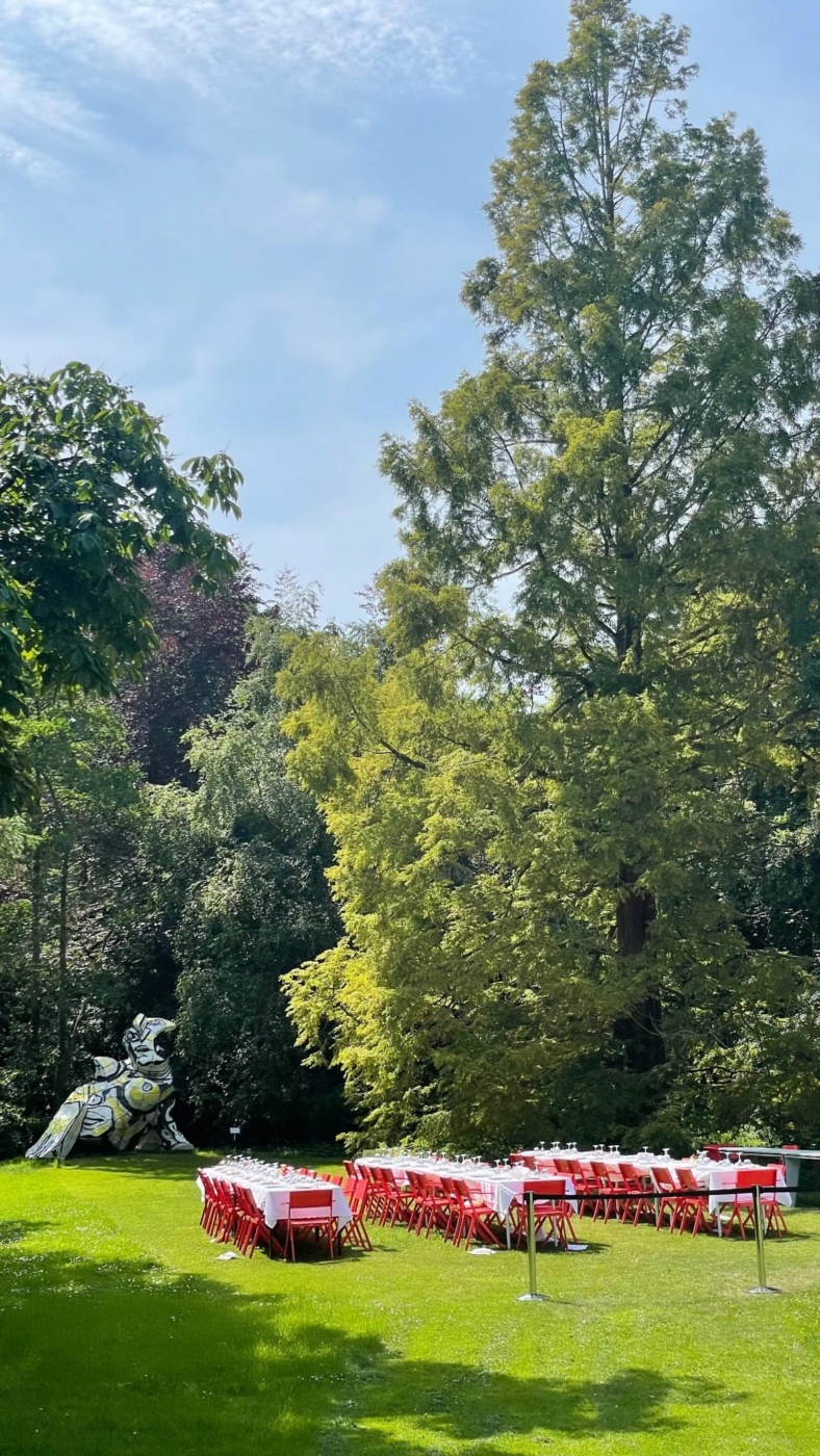 Diner in museumtuin. Foto Sheila Verdegaal